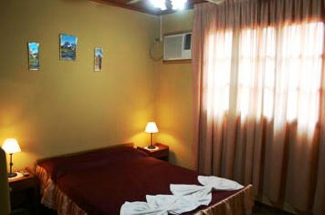 Residencial Arcoiris Hotel Puerto Iguazú Cameră foto