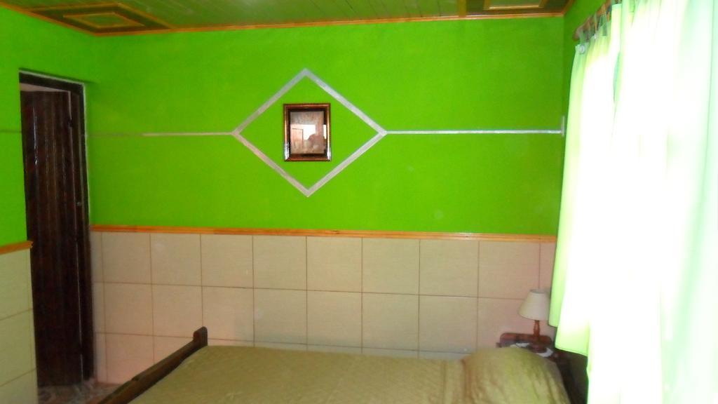 Residencial Arcoiris Hotel Puerto Iguazú Cameră foto
